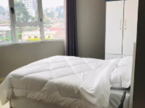 簡單旅館 聖喬治大教堂附近的飯店