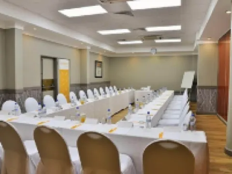 Cresta Oasis Hotel Hotels in Harare