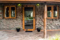 Honeymoon Hut Hotels near Lakes NAIVASHA - Crescent Island