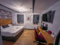 Twenty Hotel and Bar Hotels in Holland Fen with Brothertoft