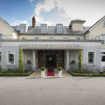 Marine Hotel