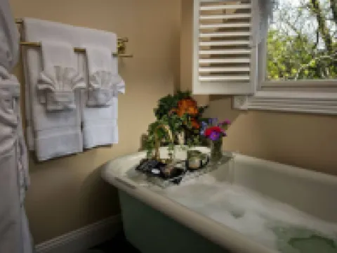 White Oak Manor Bed and Breakfast Hotels in Jefferson
