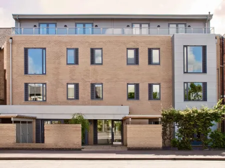 Your Space Apartments - the Hamilton's Отели рядом с достопримечательностью «Раунд Черч»