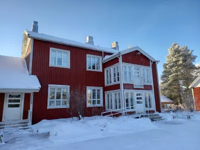 Opintola Bed & Breakfast Hotel a 