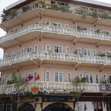 Residence Sisouk Отели в г. Паксе