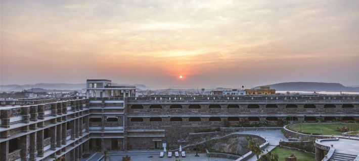 Ramada by Wyndham Udaipur Resort and Spa Hotel a Udaipur