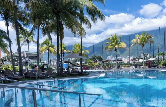 加拉加斯尤羅比爾丁套房酒店