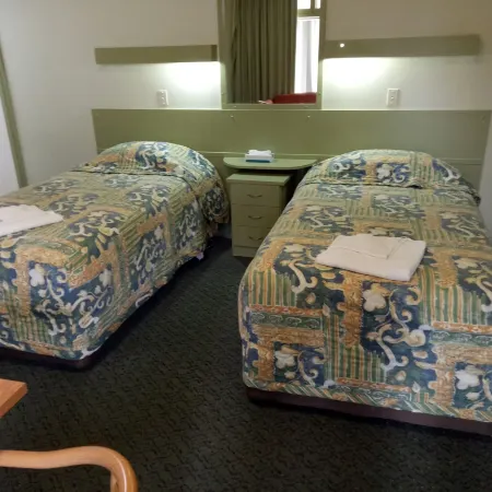 Holbrook Skye Motel