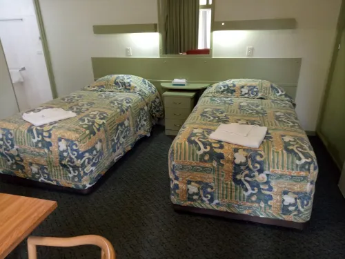 Holbrook Skye Motel