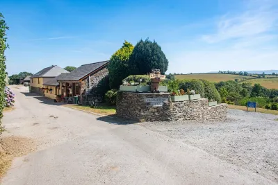 Frankaborough Farm Holiday Cottages Các khách sạn ở Lifton