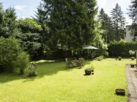Villa Siegfried Hotels near Wohnmobilstellplatz an der Therme