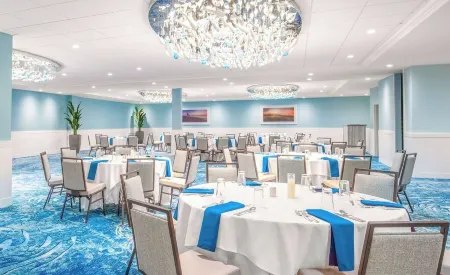 Margaritaville Resort Cape Cod Отели в г. Барнстейбл