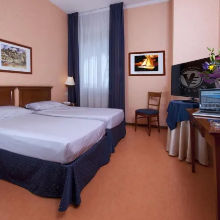Hotel Villa Eur Отели рядом с достопримечательностью «Парк аттракционов LunEur»