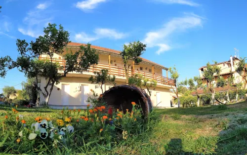 Ever Green Hotels in Kavos