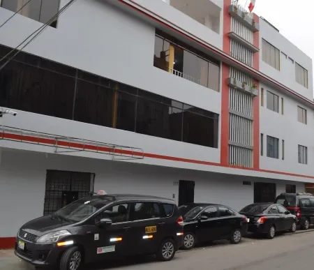 Rosenverg B&B Tours Отели рядом с достопримечательностью «Университет Текнолохика дель Перу»