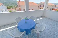 Apartments Bozjidar