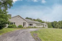Game Farm Villa by AvantStay -  Privatzimmer