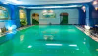 Hôtel Colbert Palace - С бассейном