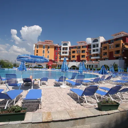 Menada Ravda Apartments