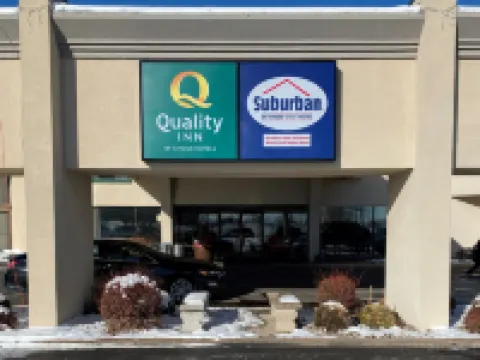 Suburban Studios I-80 Grand Island Hotels in Alda