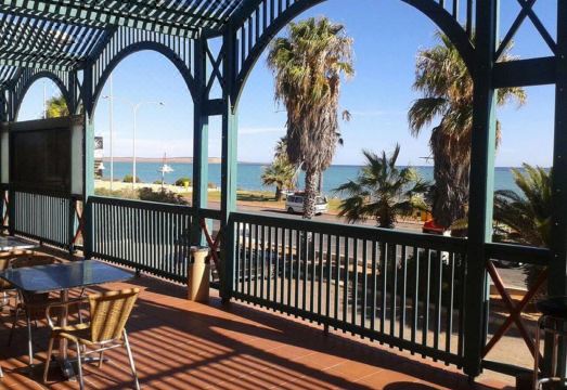 2. 헤리티지 리조트..