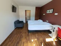 สตูดิโอ 22 โรงแรมใน