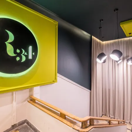 R34 Boutique Hotel Отели рядом с достопримечательностью «Метрополитен города Софии»