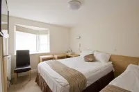 Queens Hotel Hotels in London