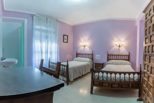Pensión Virginia by Vivere Stays Hotels in Santa Marta de Tormes
