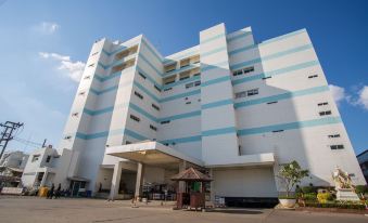 Friday Hotel