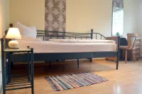 Gästehaus Zimmer Frei Hotels in Bramstedt