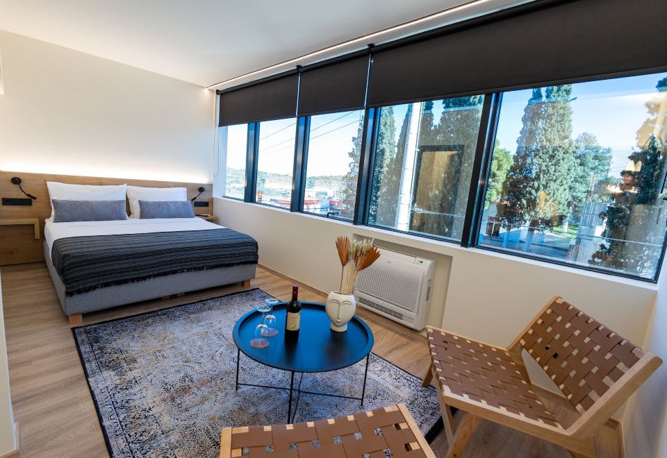 [Athens Airport Living Spaces의 깨끗한 간이 주방]