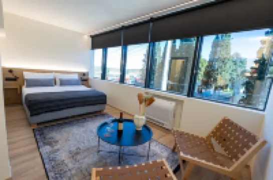 Athens Airport Living Spaces โรงแรมใน