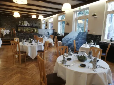 Hôtel Restaurant le Moschenross Отели в г. Гевенхейм
