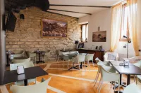 Arciduca Charming House Room & Breakfast Hotels in Drena