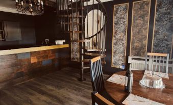 Mourne Mountain Art Apartments