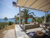 Only Yours , Mykonos - Private Pool & Sea View Suites Near Scorpios Hotel berhampiran Pantai Paraga