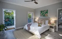 The Hideaway Hull Bay