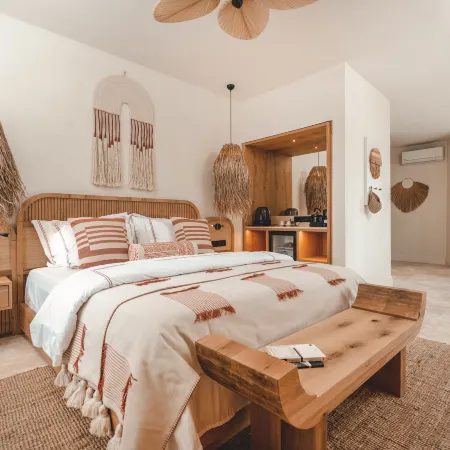 6 Rooms by Zula