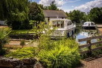 Exclusive Cottage - Hot Tub - Pets OK - In Norfolk Broads Các khách sạn gần Norfolk Wildlife Trust – Hickling Broad and Marshes nature reserve