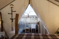 Glamp Tent b w Zion & Bryce Outdoor Shower & Wifi