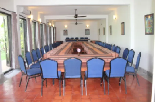 The Begnas Lake Resort & Villas