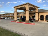 Texas Inn - Welasco/Mercedes Hotels in Weslaco