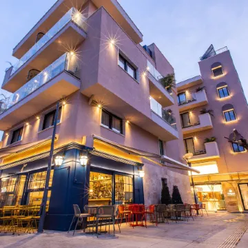 Old Port Hotel Отели рядом с достопримечательностью «Cyprus University of Technology»