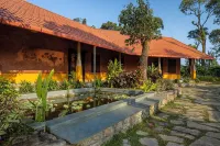 Amã Stays & Trails Alpenhof , Coorg Hotels in Ibnivalvadi Rural