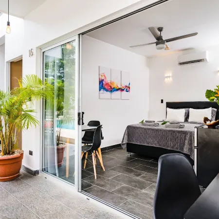 In the Shade Hotel - Coworking - 300Mbit - Adults Only