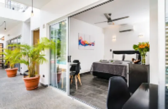 In the Shade Hotel - Coworking - 300Mbit - Adults Only