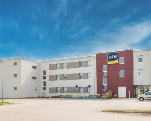 ACE Hôtel Troyes Hôtels à proximité de : Maison de l'outil et de la pensée ouvrière