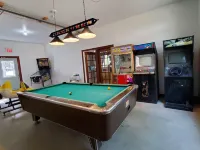 Oakhill Pines Campground Hotels in Lunenburg
