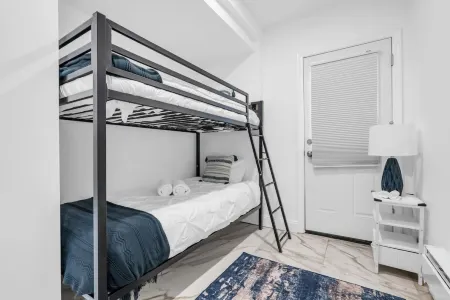 2Br Fall Retreat Near American Dream Mall and NYC